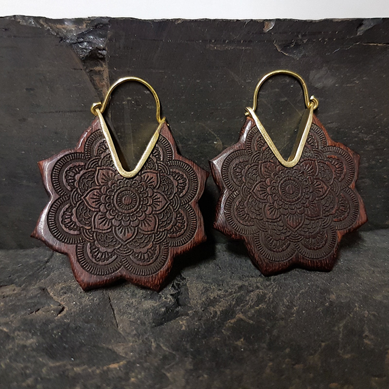 Brass Hoops Earrings with Wood Inlay (price for pair) Gioielli da lobo in ottone