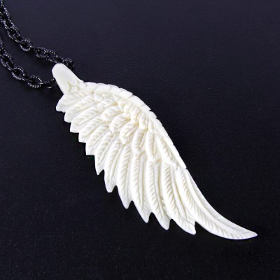 Bone Carved Wing Necklace w. BK Chain (80cm) Collane e Pendenti