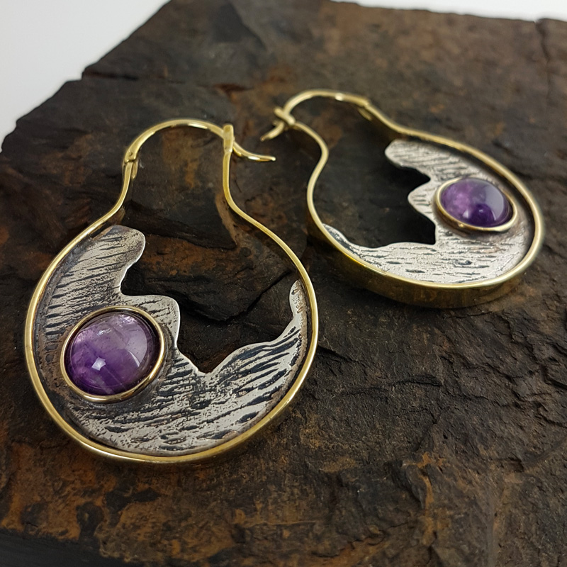 Silver & Brass Earrings with Amethyst Cabochon (price for pair) Gioielli da lobo