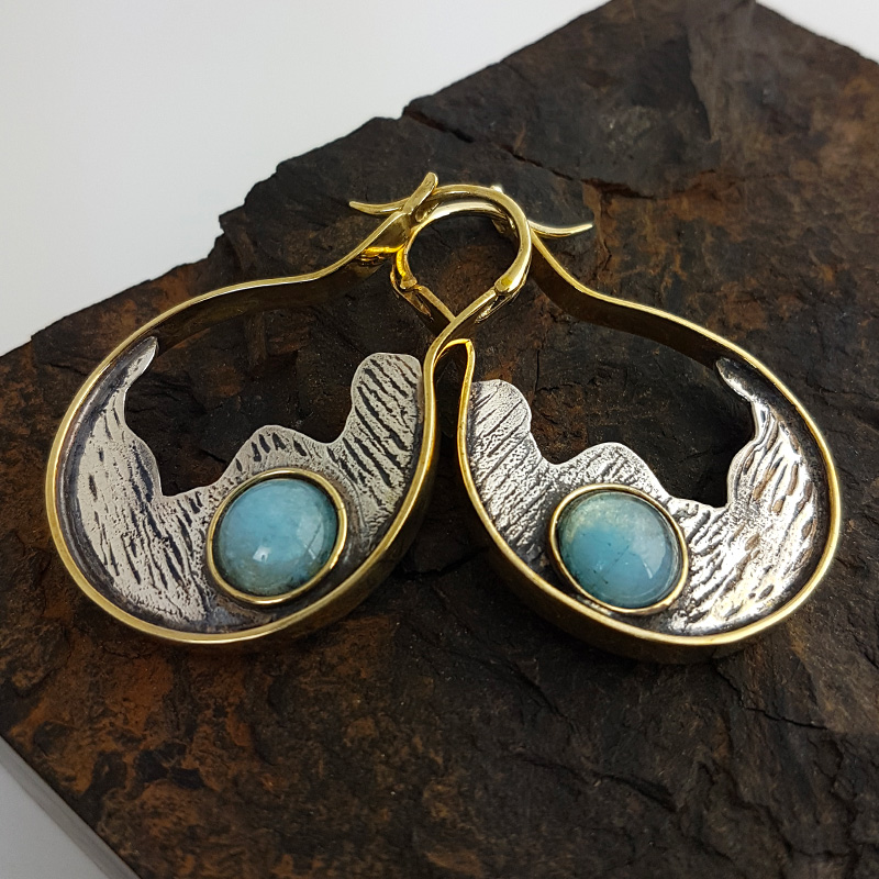 Silver & Brass Earrings with Aquamarine Cabochon (price for pair) Gioielli da lobo