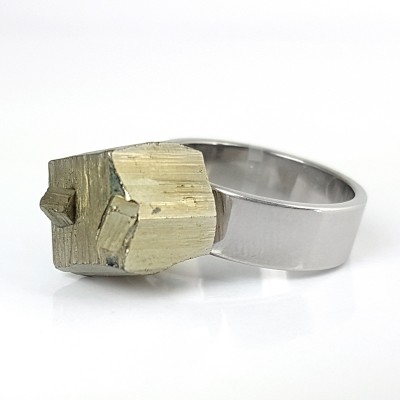 Steel Ring with Cubic Pyrite Rings