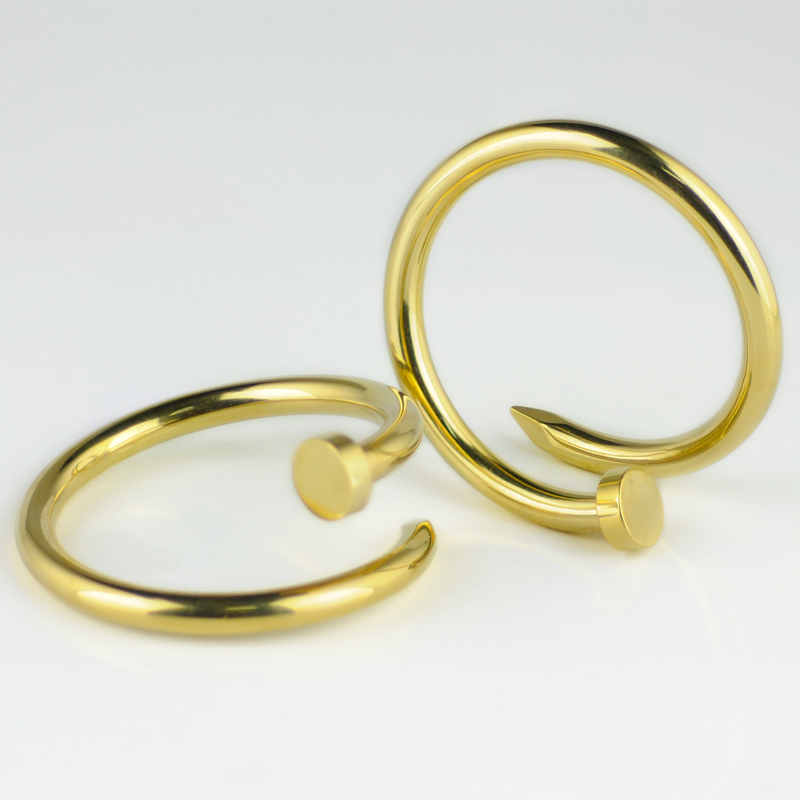Gold PVD Enlarging Earring Nail Orecchio