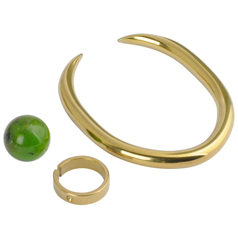 Gold Steel Ball Closure Oval Ring with Natural Stone Orecchio