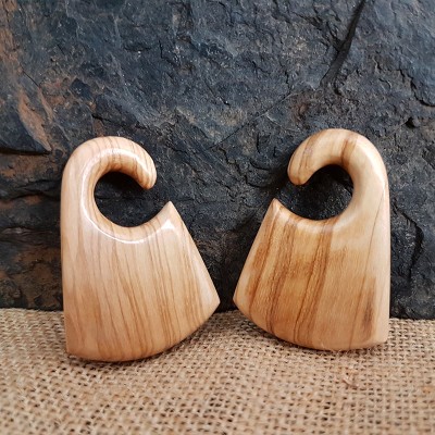 Olive Wood Design (53mm h) Ear
