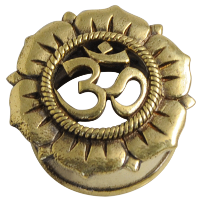 Brass Flesh Tunnel Om Symbol Orecchio