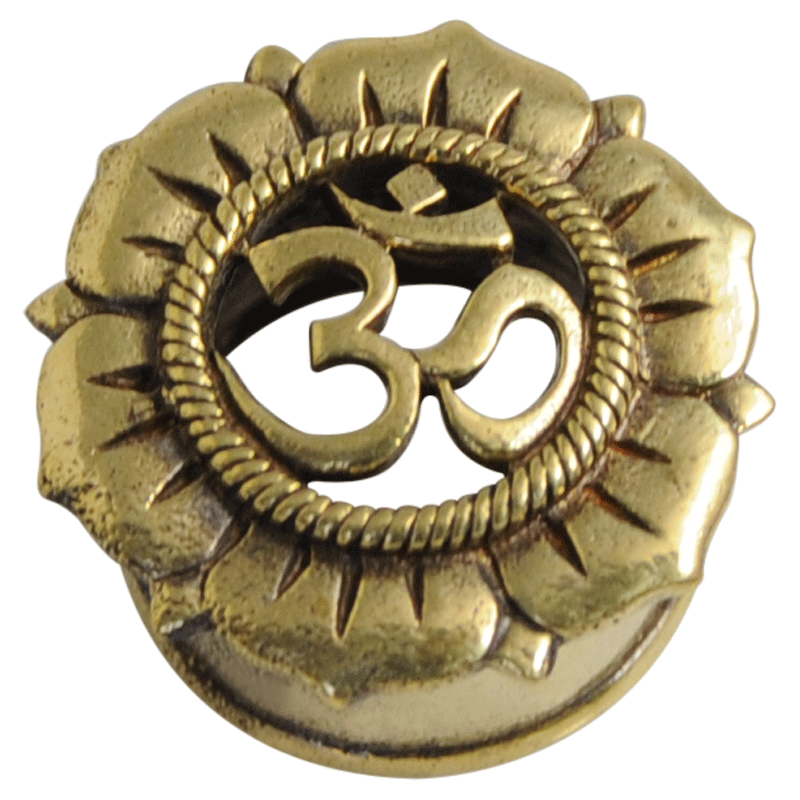 Brass Flesh Tunnel Om Symbol Orecchio