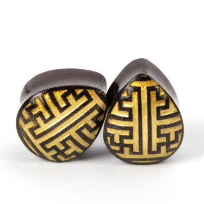 Sayagata Thamarind Wood Teardrop Plug Orecchio